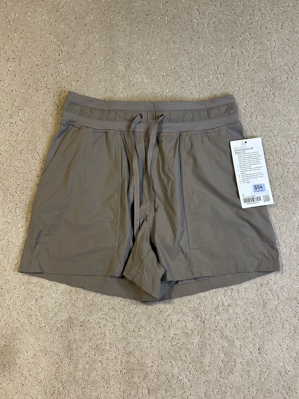 NWT Lululemon Dance Studio HR Short 3.5" Pockets Womens Size 4 WSHG